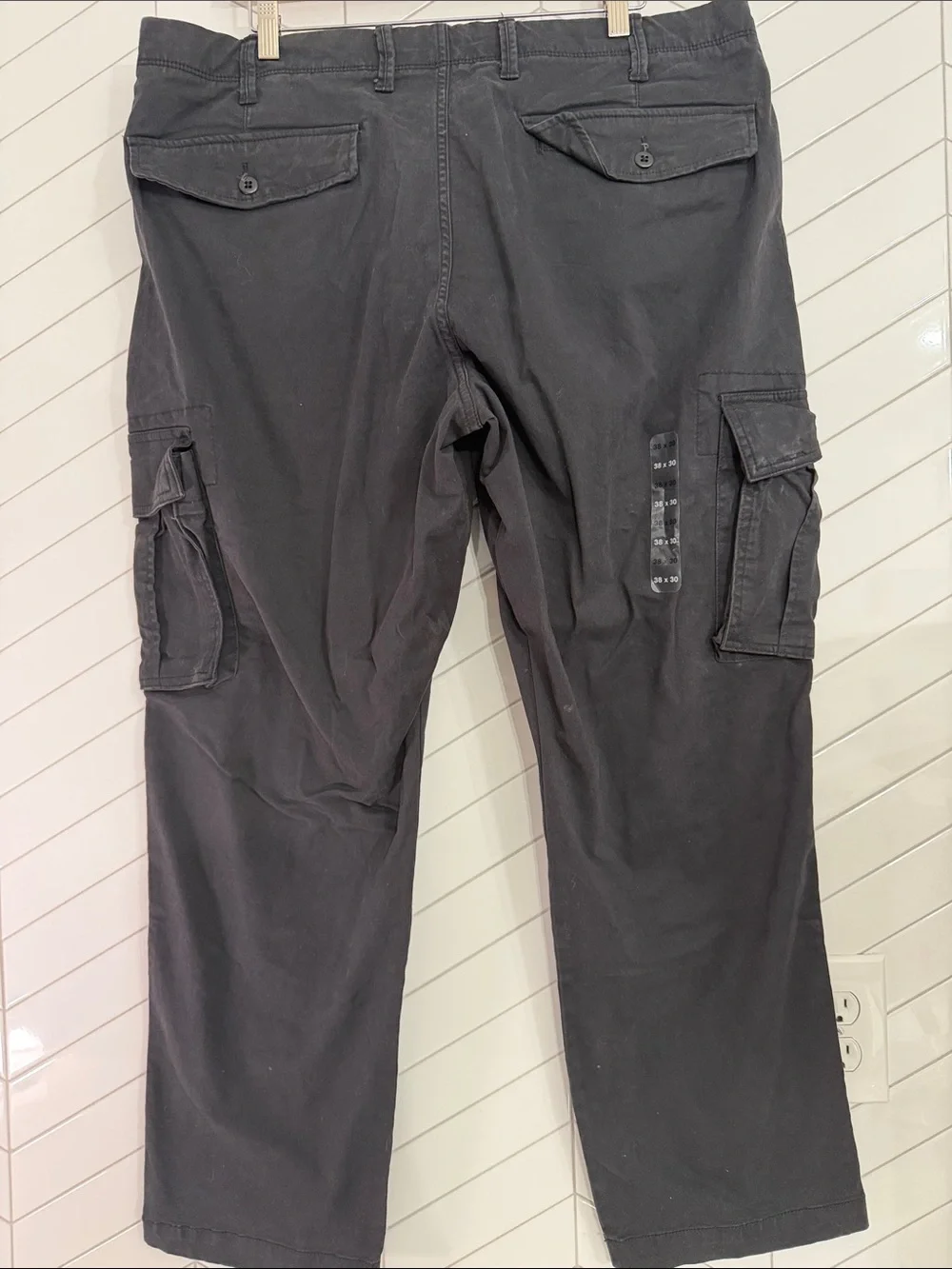 GAP Essential Straight Black Men's Cargo Pants with 38/30